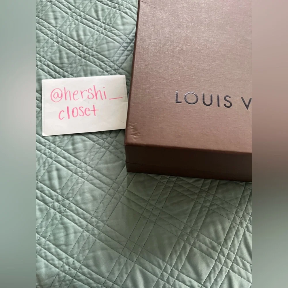 Authentic Louis Vuitton Large Brown Box Paper Shopping Storage